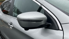 Nissan Qashqai 1.3 DiG-T 160 N-Connecta 5dr Petrol Hatchback